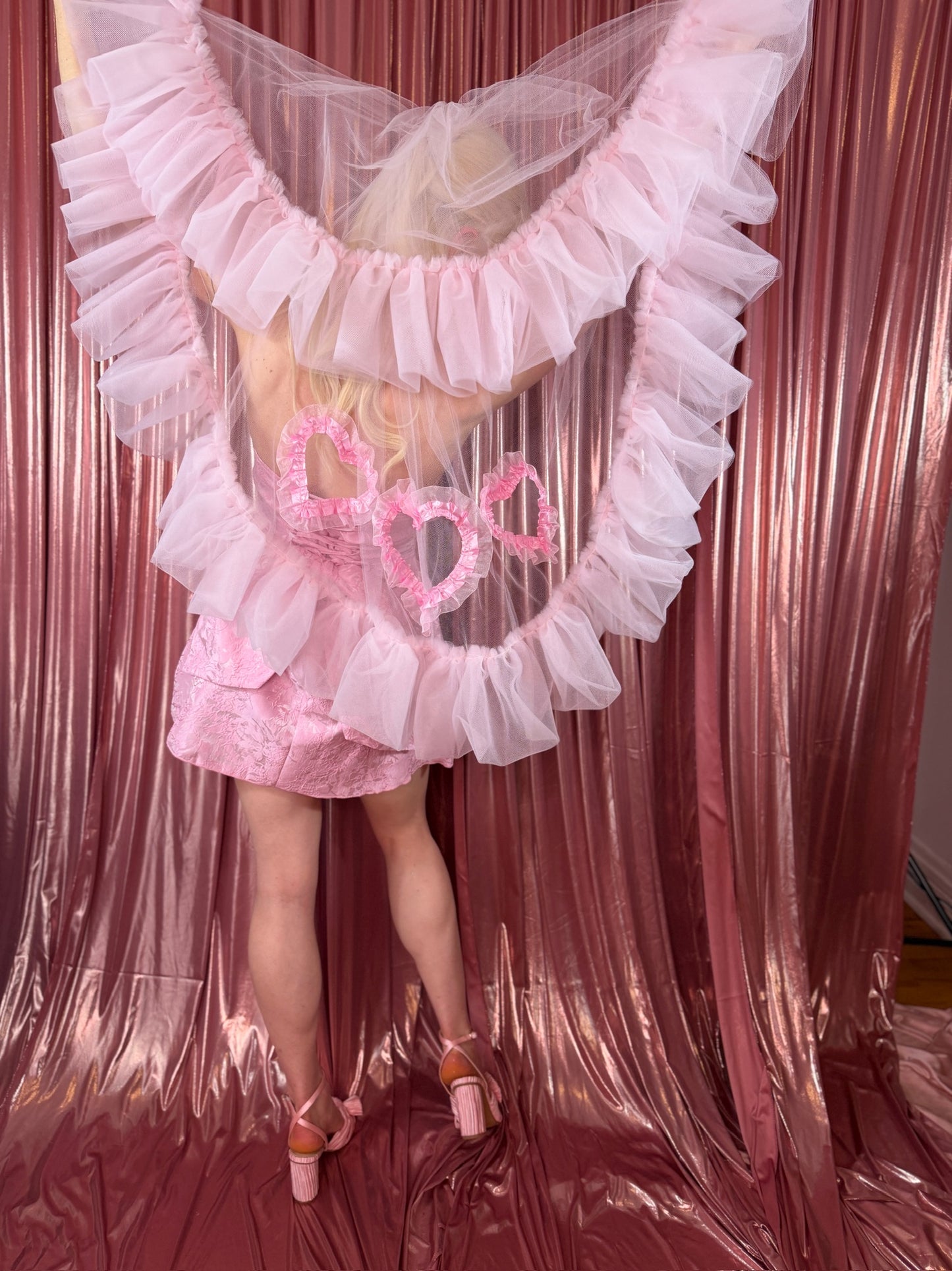 Valentine Riot Veil